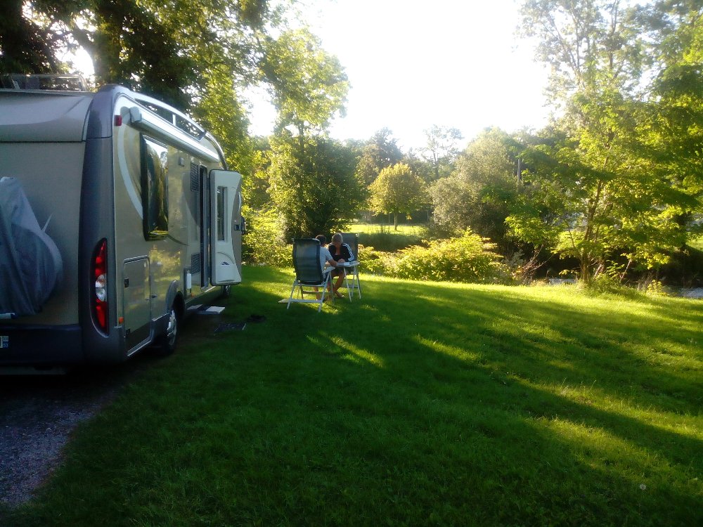 Aire camping-car  Svignacq-Meyracq (64260) - Photo 3